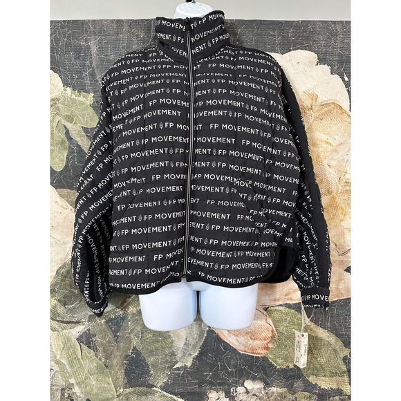 New Women’s FP Movement Logo Print Puffer Jacket Size S - Picture 2 of 5